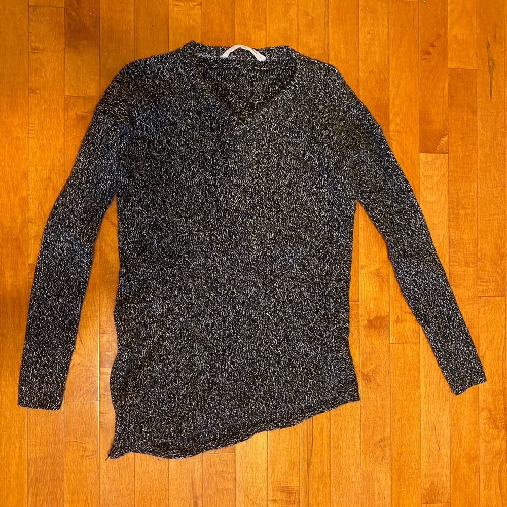 Black and White Athleta Sweater Size XS